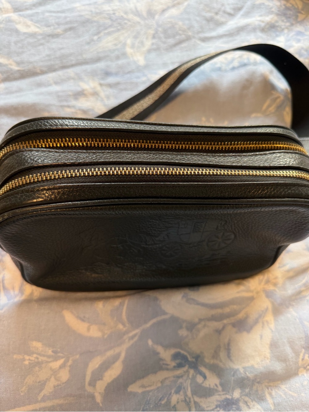 Coach Black Pebbled Leather Bag with Metallic-Trim Strap - Picture 3 of 8